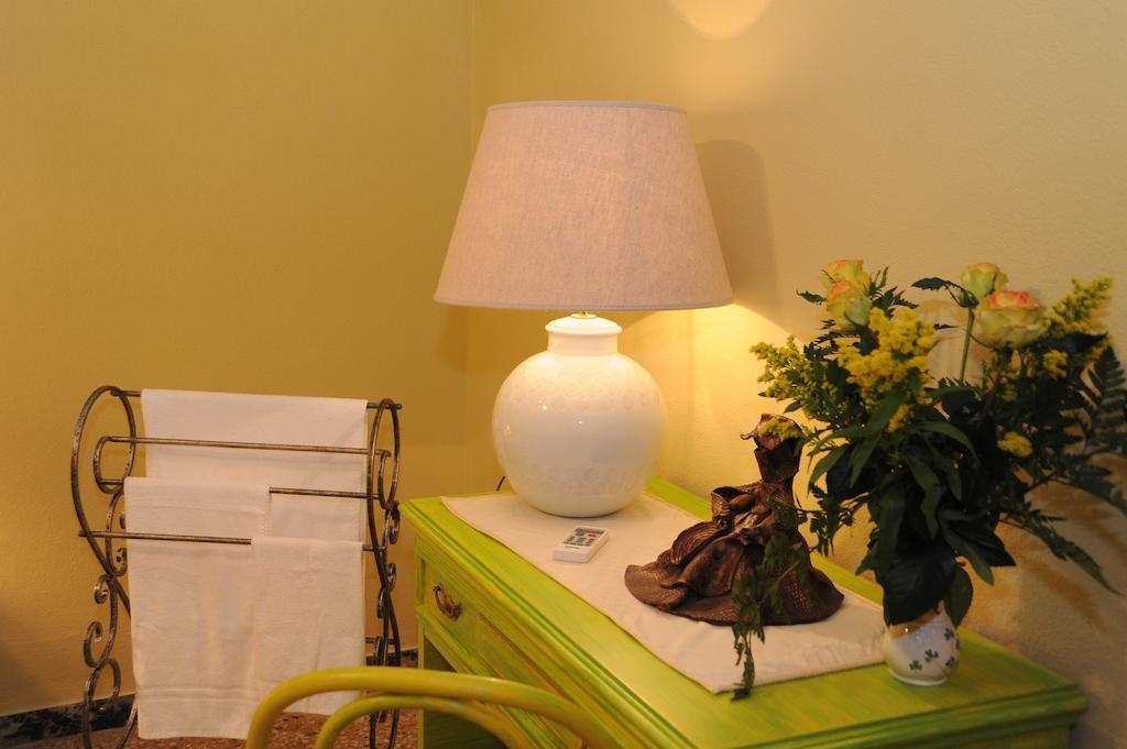 Bed And Breakfast Su Niu Quartucciu Bilik gambar